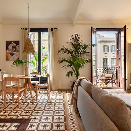 Milos - Two Bedroom In Mallorca St Barcelona